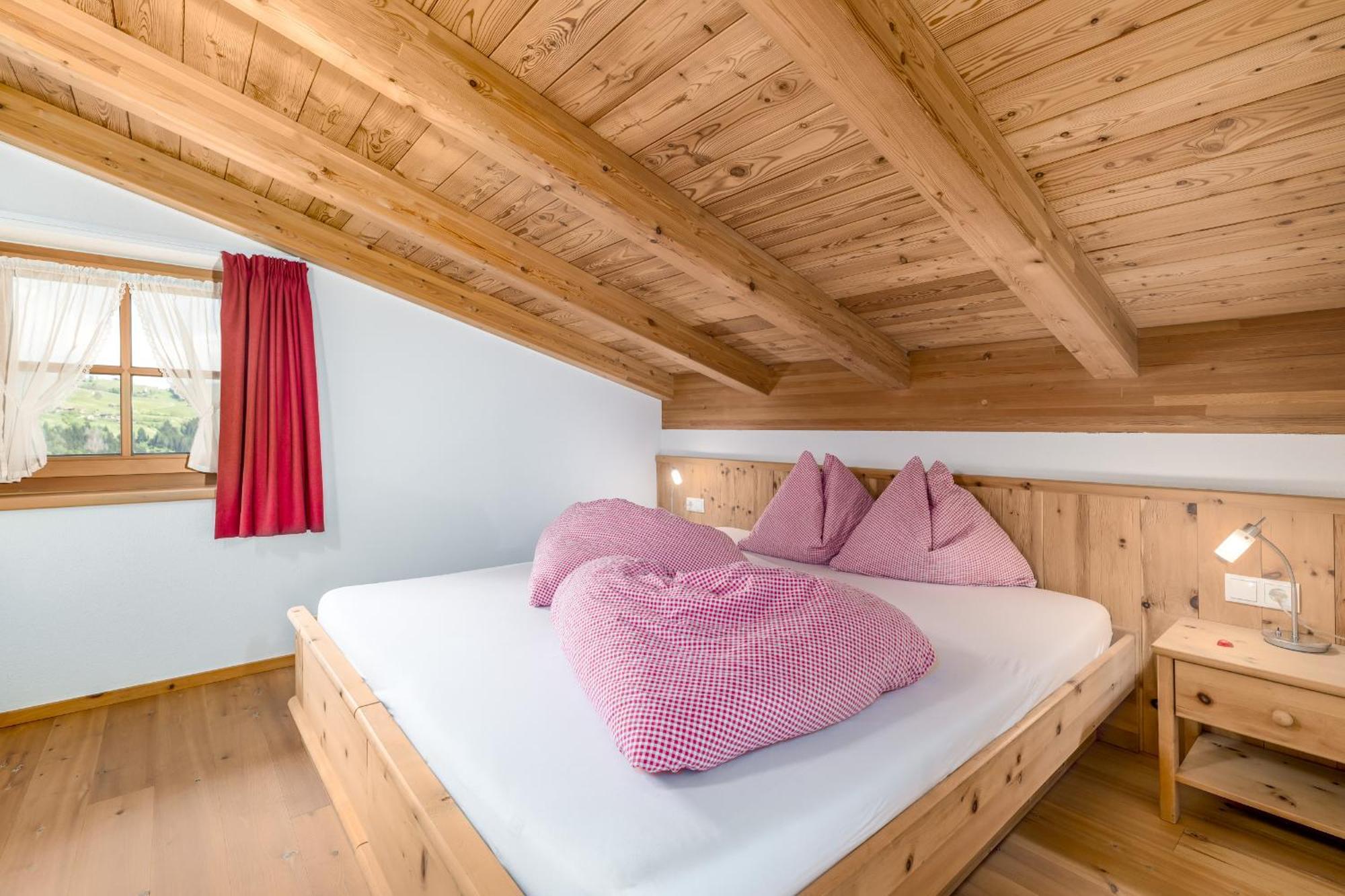 Tratterhof Apartments Vallarga Bagian luar foto